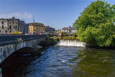 Impressionen aus Galway mit dem Fluss Corrib